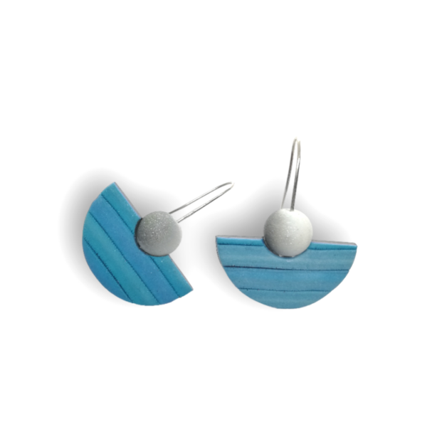 "Moon in the ocean"